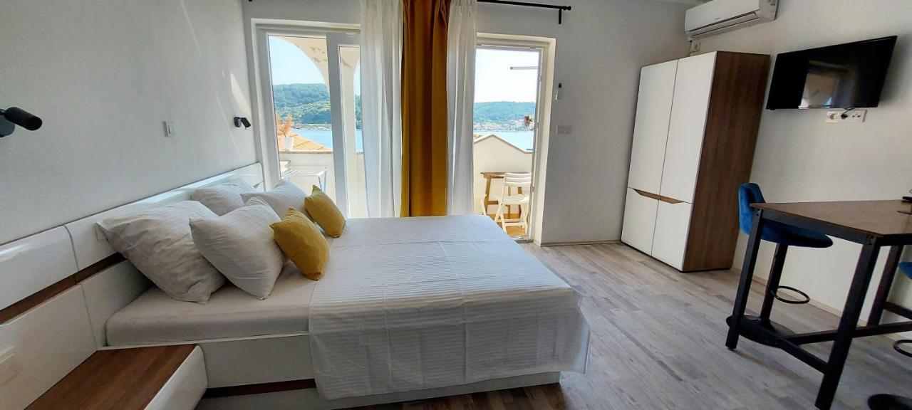 Guest House Galeb Supetarska Draga Esterno foto