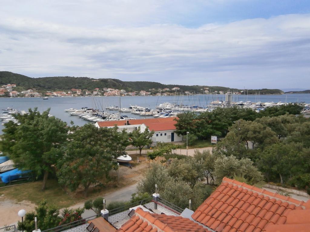 Guest House Galeb Supetarska Draga Esterno foto