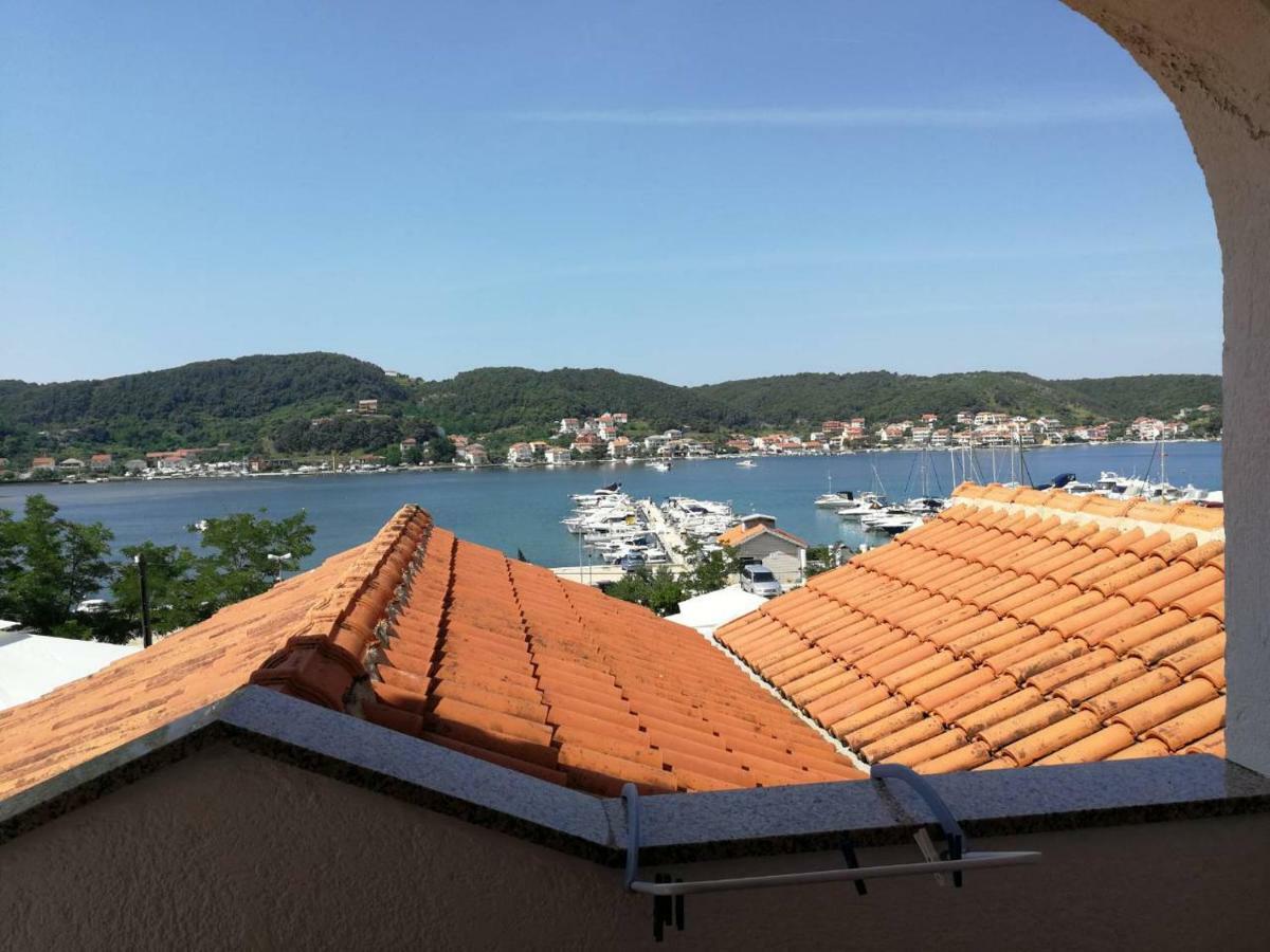 Guest House Galeb Supetarska Draga Esterno foto